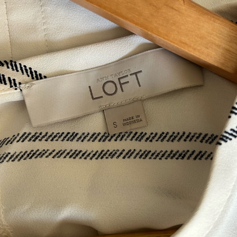 LOFT top - Picture 3 of 4